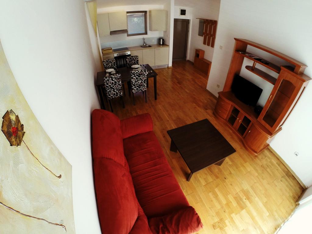 Montetrest Apartments Sveti Stefan Buitenkant foto