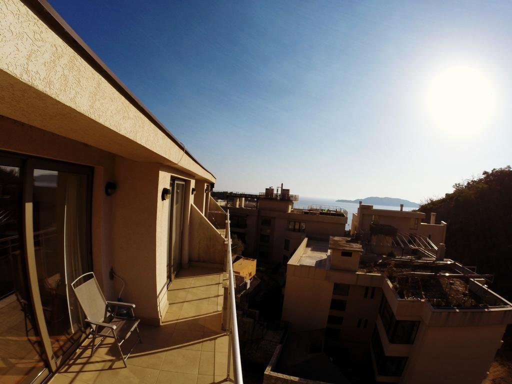 Montetrest Apartments Sveti Stefan Buitenkant foto